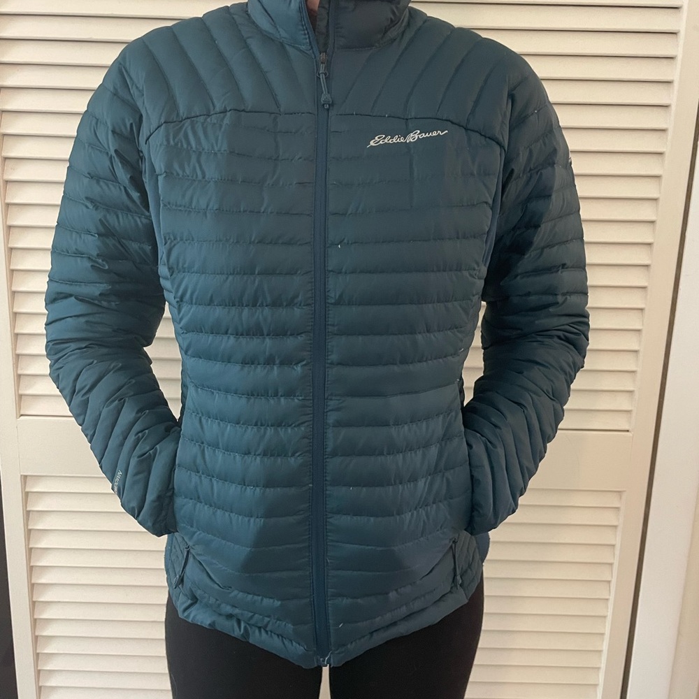 Puffer jacket Eddie Bauer lightweight Women’s blue